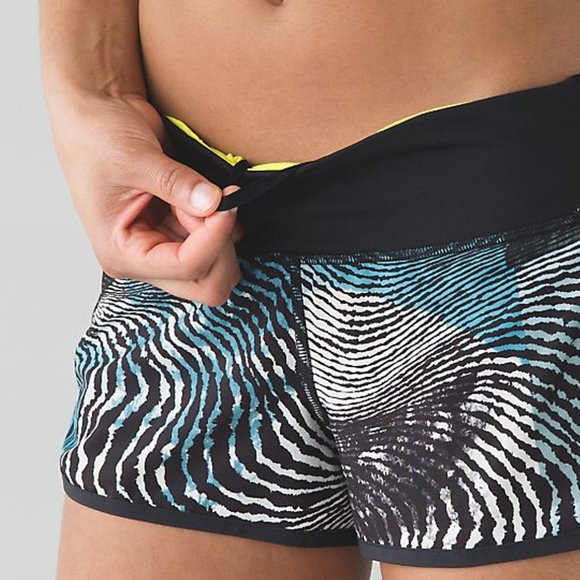 Lululemon LIMITED EDITION Speed Up Short 2.5" - Picture 4 of 4